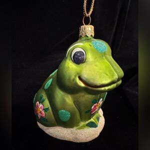 Laved Limited Hand-Painted Blown Glass Green Frog Ornament